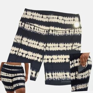 - BLACK TIE DYE WICKING BIKE SHORT